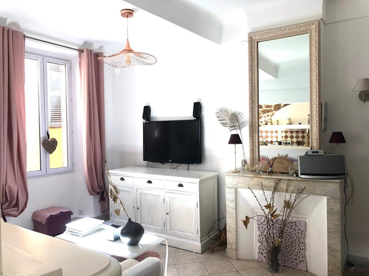 Appartement De Charme Au Coeur De Saint-Tropez Exterior foto